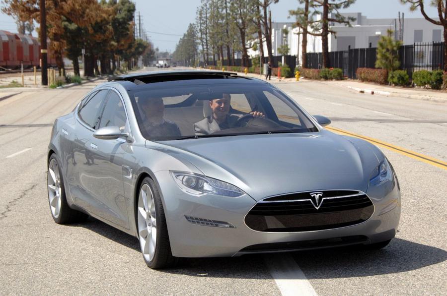  Tesla Model S 2009 года  (фото 25 из 44)